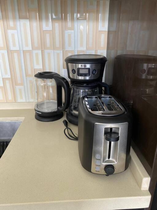 Luxury 2 Bed Apartment In كينغستون المظهر الخارجي الصورة